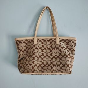 Coach Women's Khaki Jacquard Vachetta Legacy Weekend Signature Tote Bag Medium